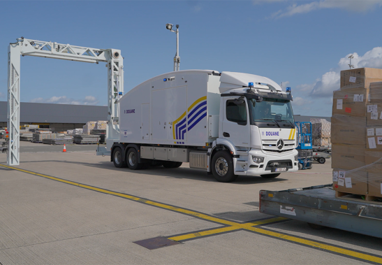 Camion scanner de la douane de Liege Airport